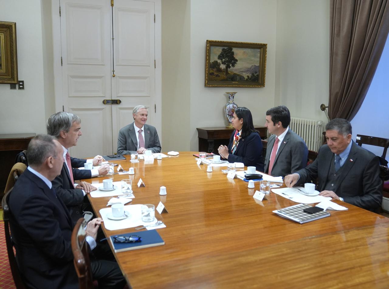 Pdte Kast busca poner orden en el oficialismo y llama a “afiatar las confianzas”