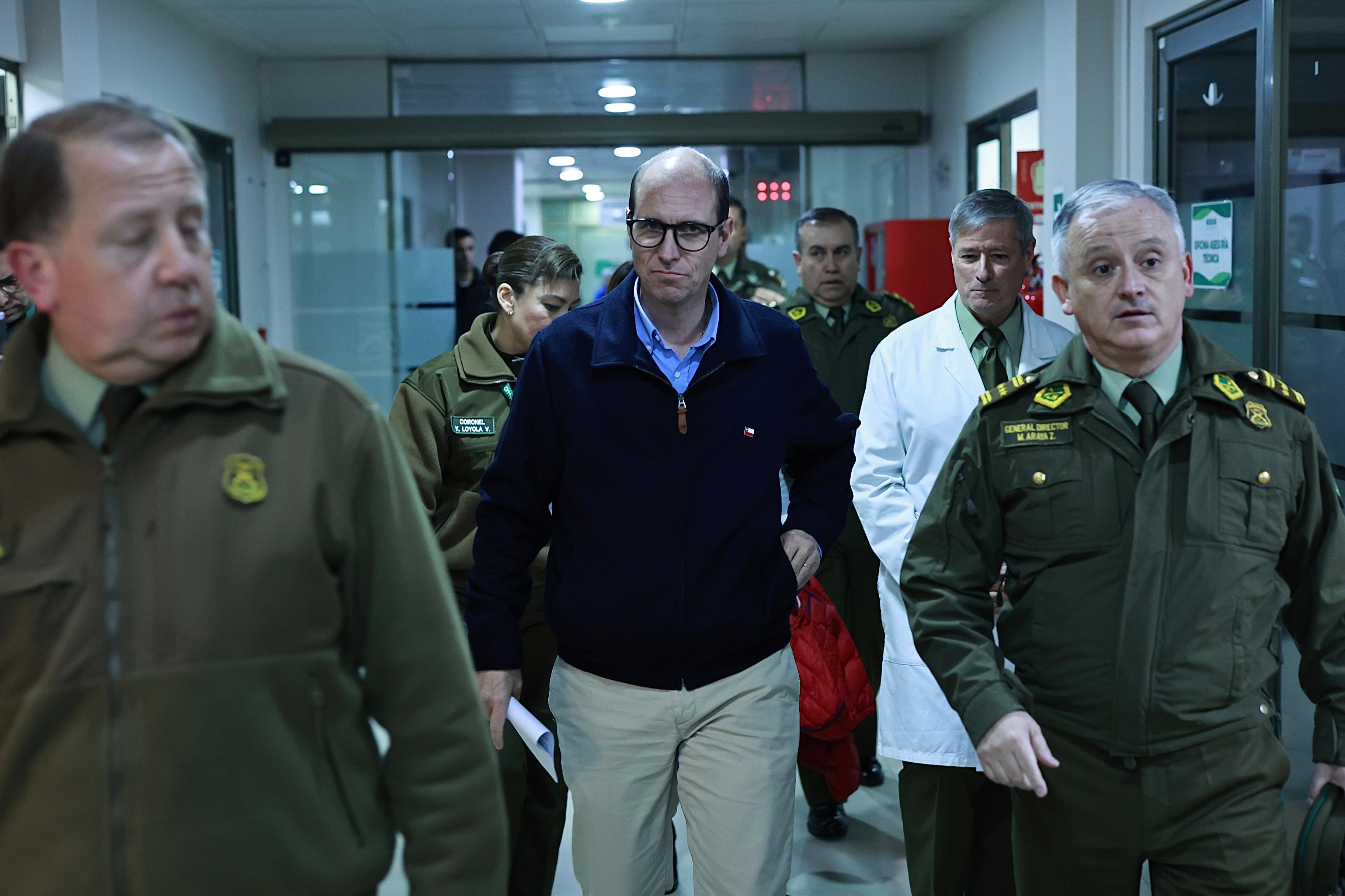 Arrau anuncia proyecto de ley para proteger a Carabineros tras ataques a funcionarios