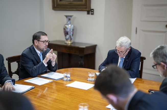Pdte Kast se reúne con canciller para evaluar plan para enfrentar arancel impuesto por EEUU