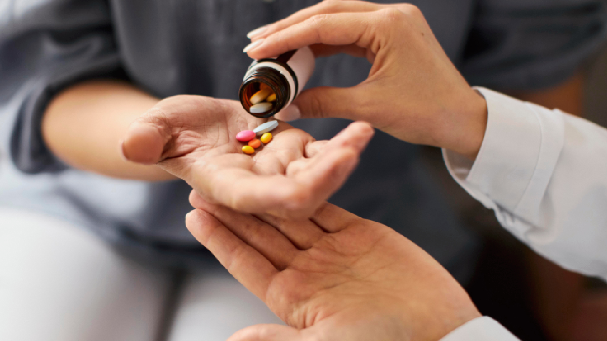 Vacío regulatorio de "nutracéuticos" en Chile fomenta mercado clandestino y graves riesgos a la salud