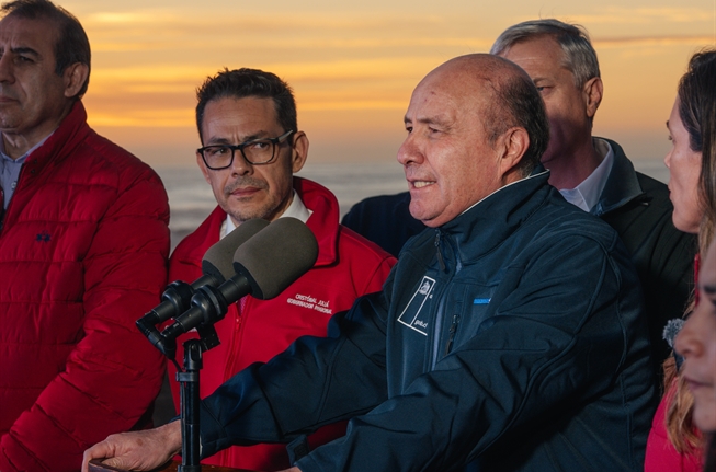 Quiroz da la última paletada a idea republicana de privatizar Codelco, pero se abre a incorporar capital privado