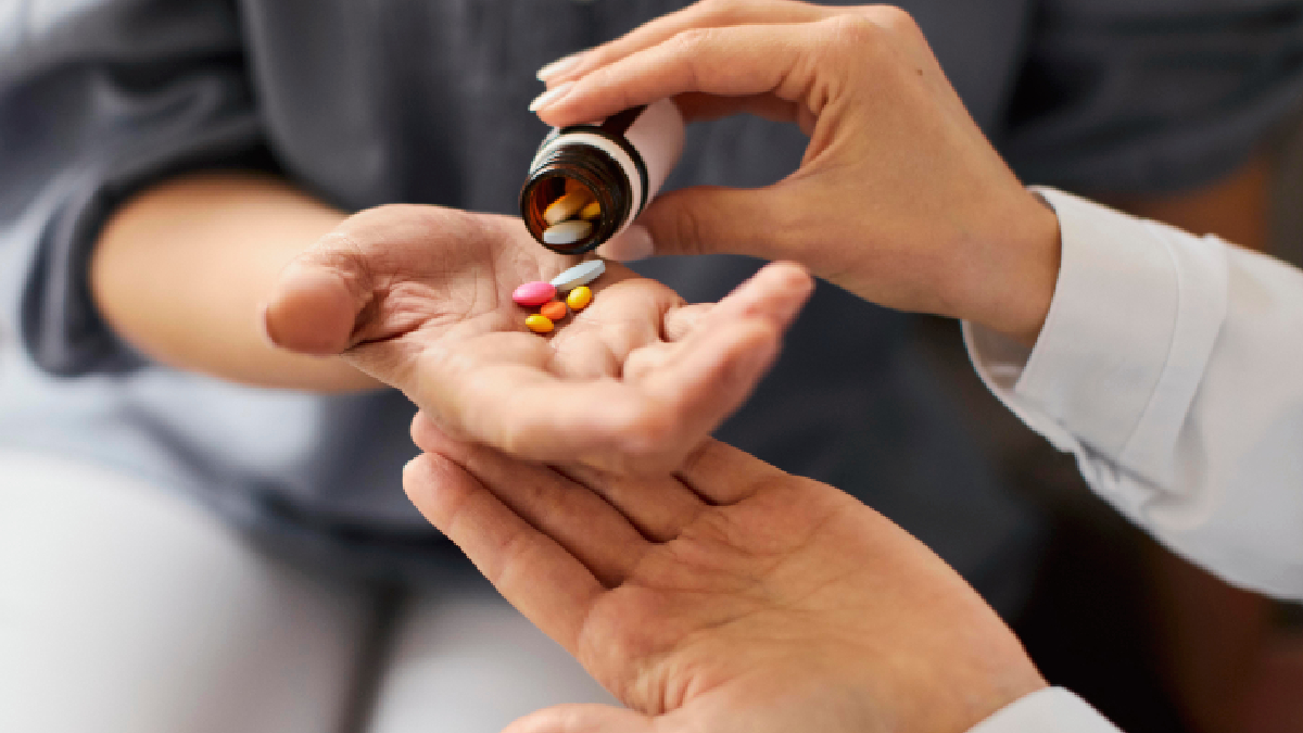 Vacío regulatorio de "nutracéuticos" en Chile fomenta mercado clandestino y graves riesgos a la salud