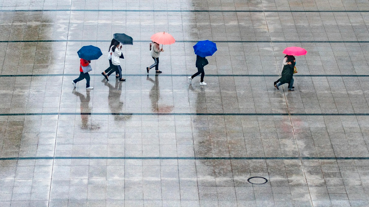 Más de 85 mil estudiantes asisten a colegios cercanos a puntos críticos por precipitaciones en el Gran Santiago