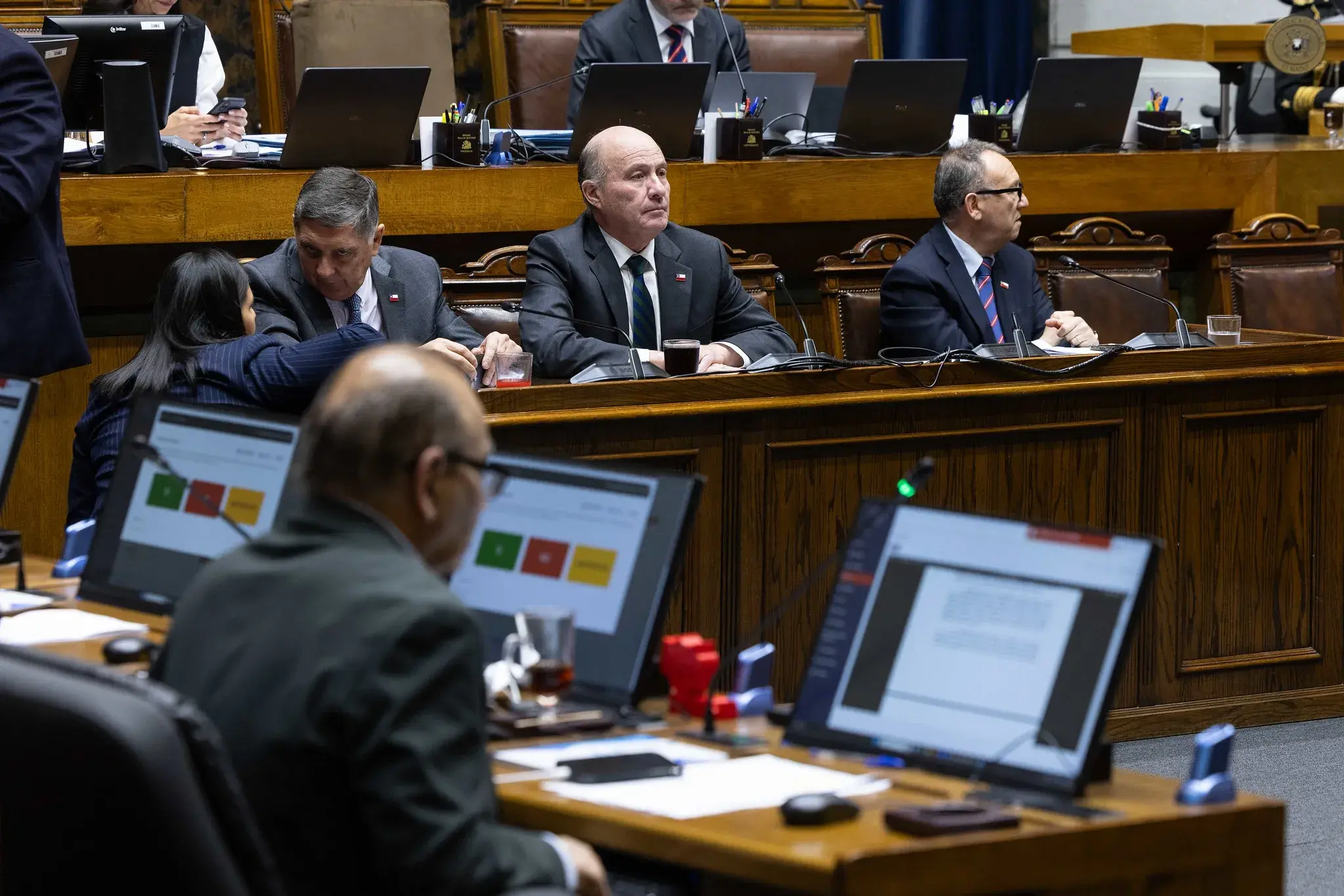 Senador Araya PPD se cuadra con oficialismo y Gobierno logra sacar último punto pendiente de la Megarreforma