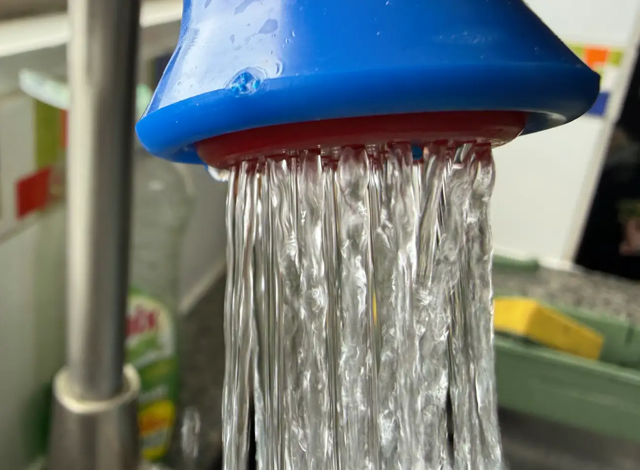 ¿Vendiendo soberanía? Gobierno podría vender la poca participación del Estado en el control del agua