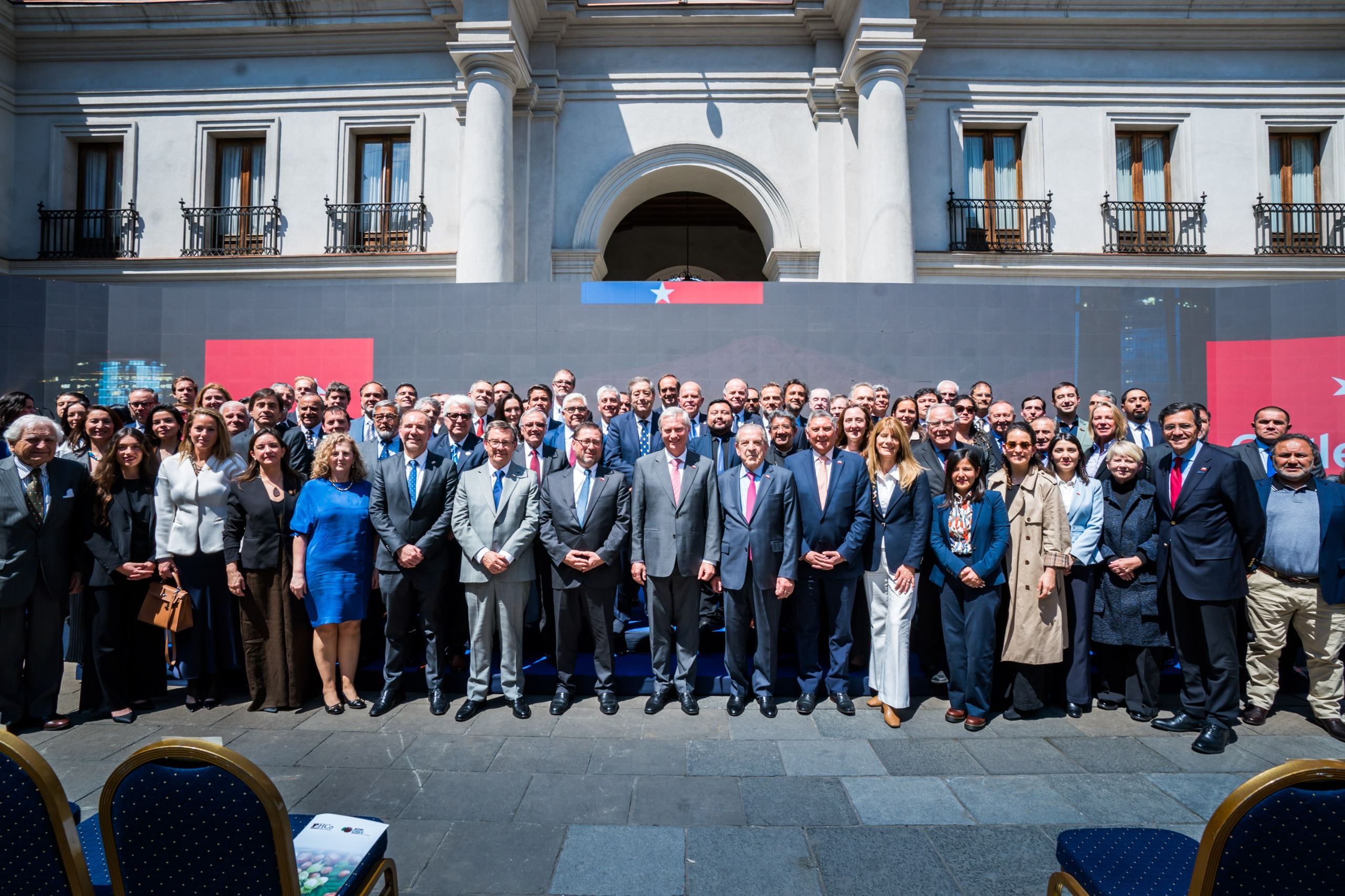 Gobierno busca posicionarse en el mundo como país exportador a través de Choose Chile