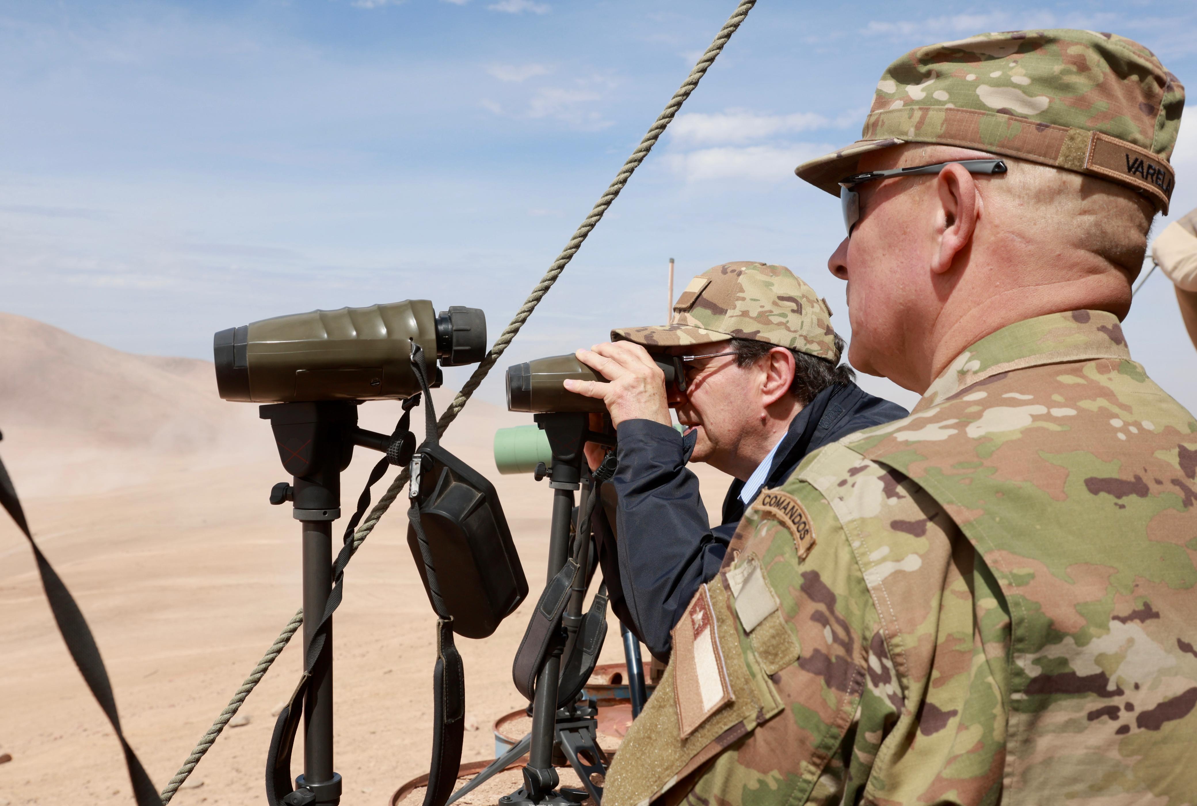 Barros y general Varela inspeccionan unidades en frontera norte y destacan baja de más del 85% de inmigración irregular