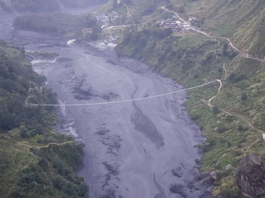 Una nueva inundación repentina de un río en Nepal arrasa un pueblo y deja 5 desaparecidos