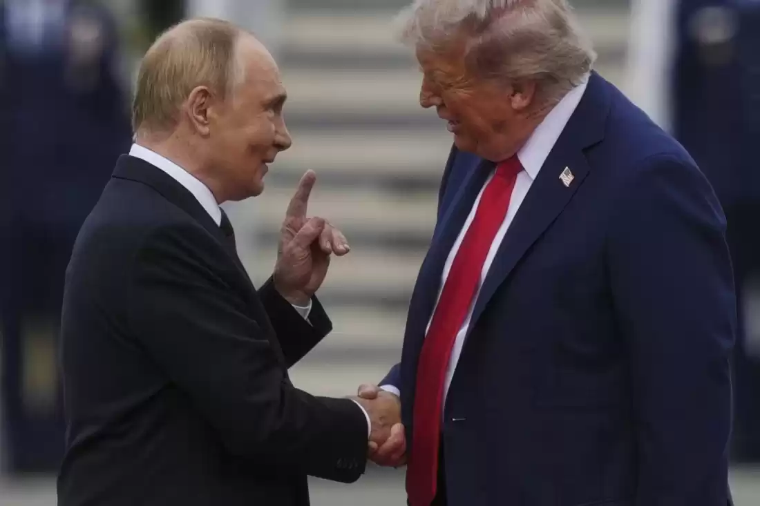 Trump tras hablar con Putin afirma que Rusia suministrará diésel a EEUU y al resto del mundo