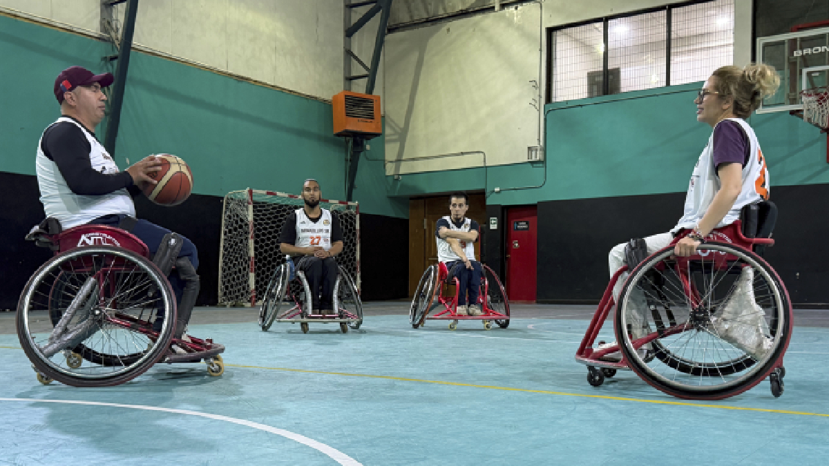 Seremi de Desarrollo Social releva la inclusión a través del básquetbol en silla de ruedas