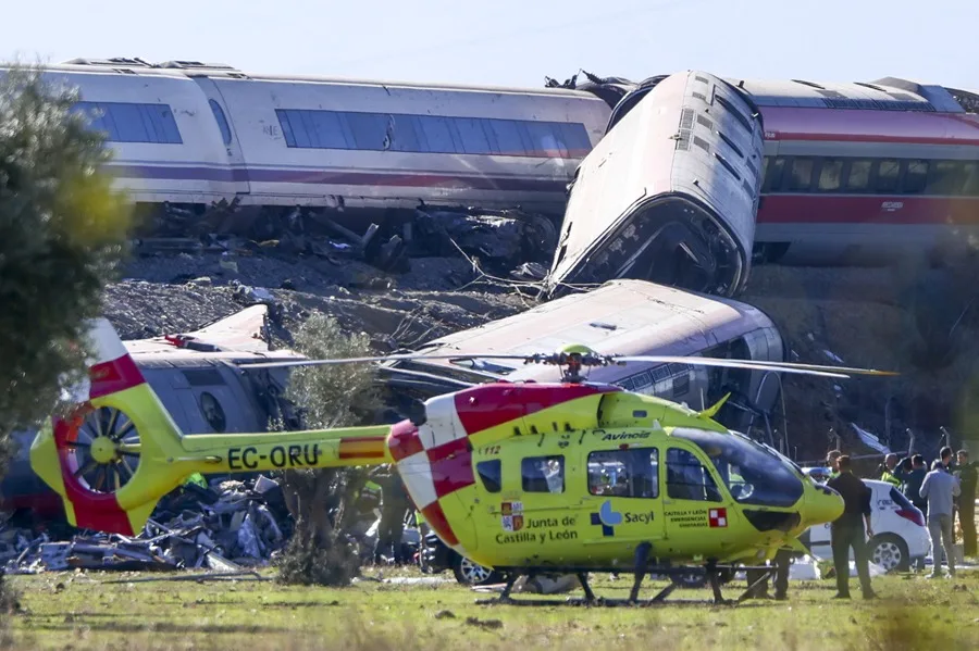 Ya van al menos 30 las personas fallecidas en accidente de trenes de Urda (Toledo, España)